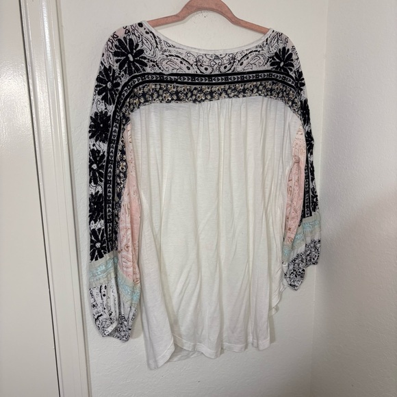 Free People Tripoli Embroidered Long-Sleeve top size small oversized - Picture 10 of 14
